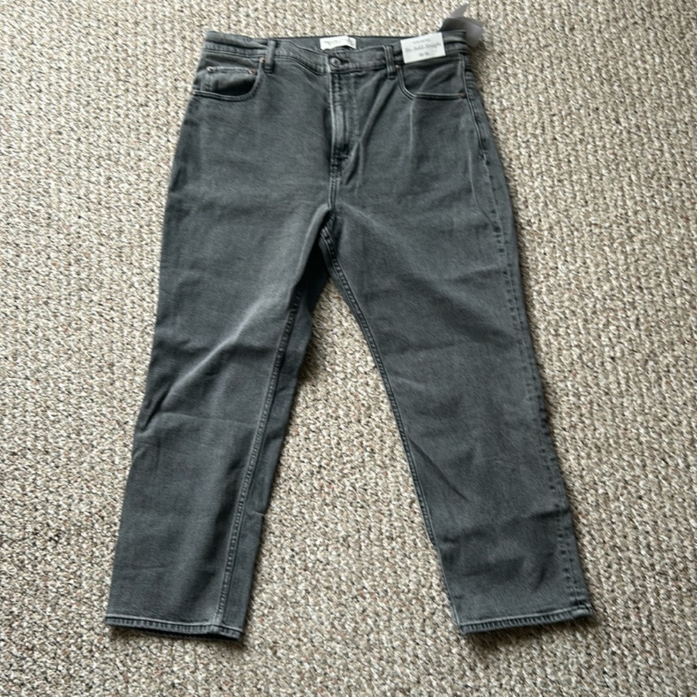 Grey Ultra high rise ankle straight jean.